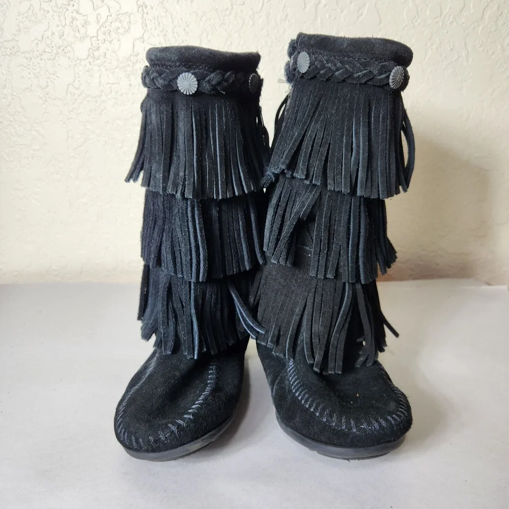 Minnetonka Kids 2659 3-Layer Fringe Suede Moccasin Boots Black Size 2
